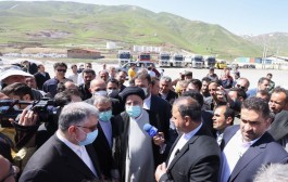 بازدید رئیس‌جمهور از یادمان شهدای حاج عمران و پایانه مرزی تمرچین + عکس