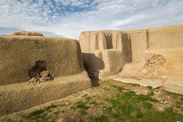 سیری به اعماق تاریخ در تپه های تاریخی آذربایجان غربی + تصاویر