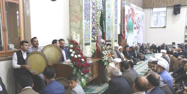 مراسم گرامیداشت هفته وحدت در مسجد جامع اهل سنت ارومیه + تصاویر