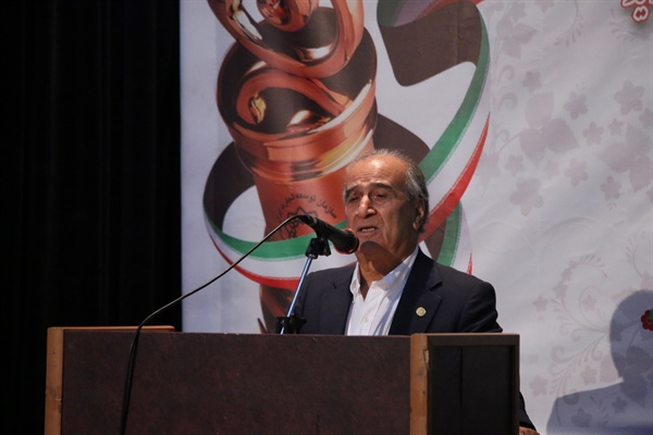 رئیس اتاق بازرگانی ارومیه : اقتصاد دستور نمی‌پذیرد